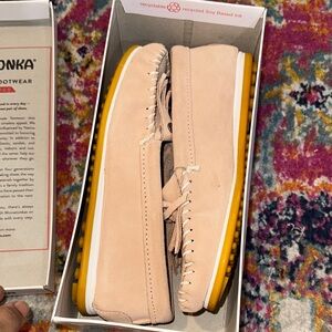 Minnetonka Men's Cream Loafers with Yellow Soles